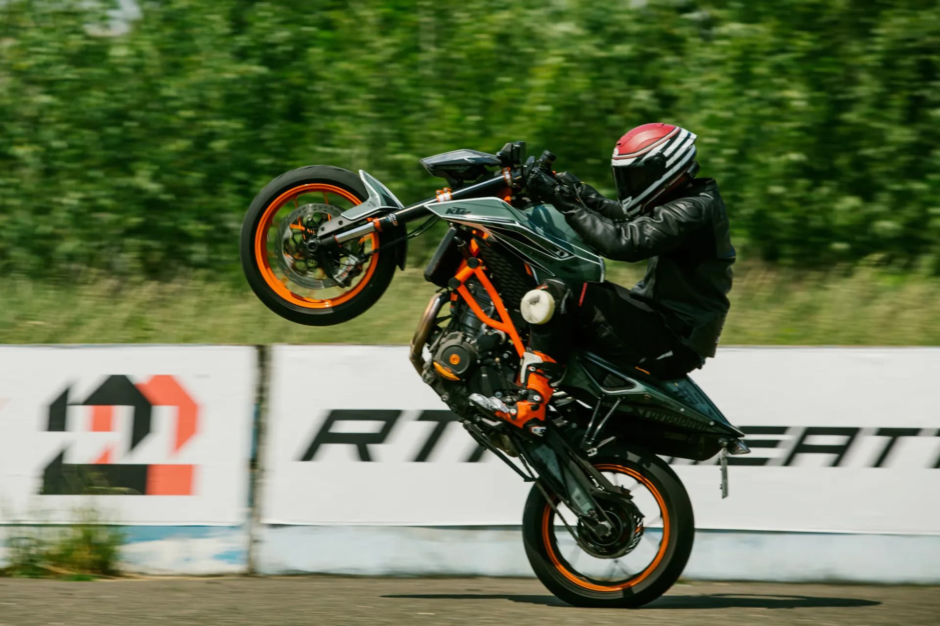 Пастка Потужного Байка: Чому для новачків це небезпечний вибір?